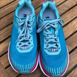 Hoka Women’s Clifton 5